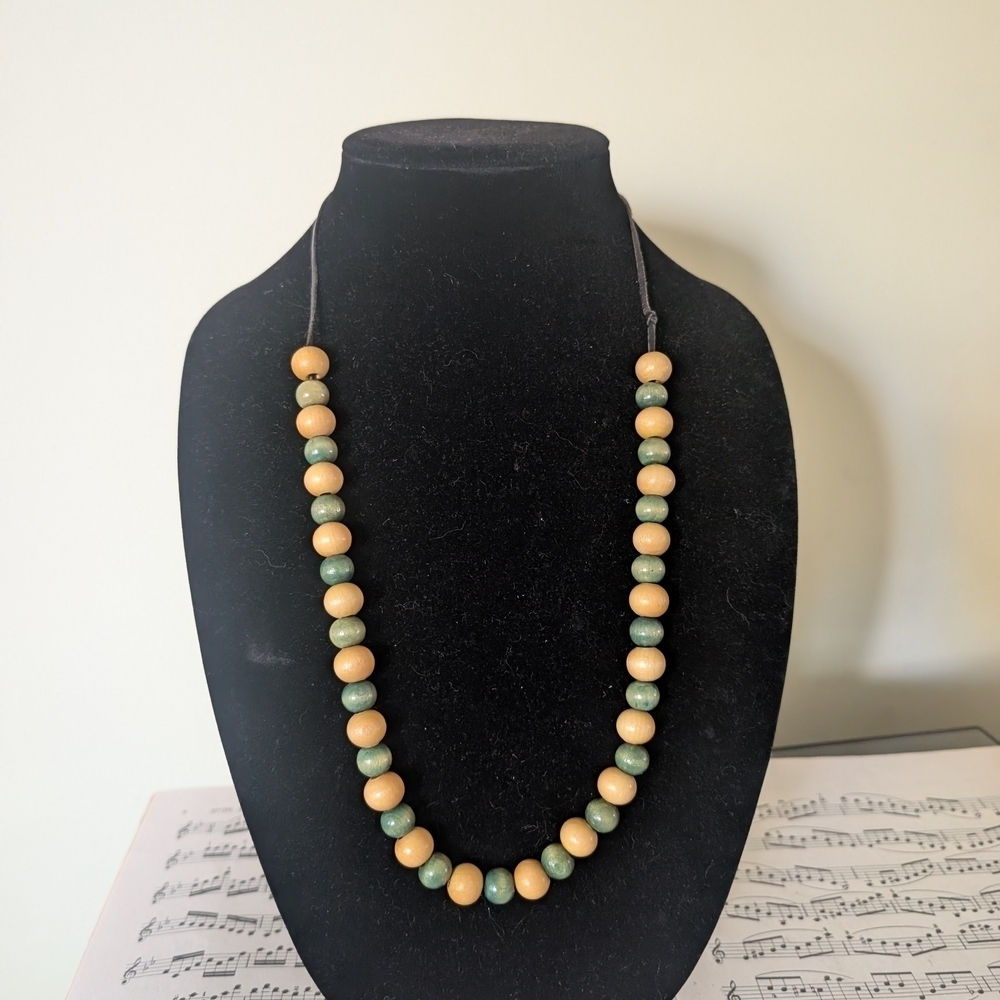 Vintage Green and Tan Beaded Necklace